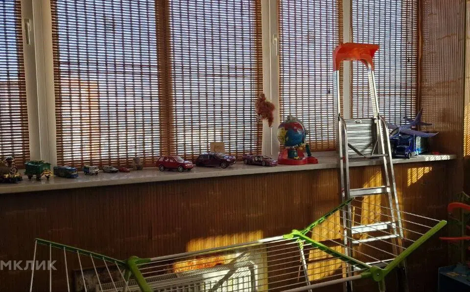 Продаётся 3-комнатная квартира, 138 м²