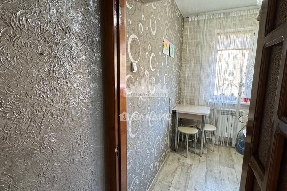 Продаётся 3-комнатная квартира, 57.2 м²