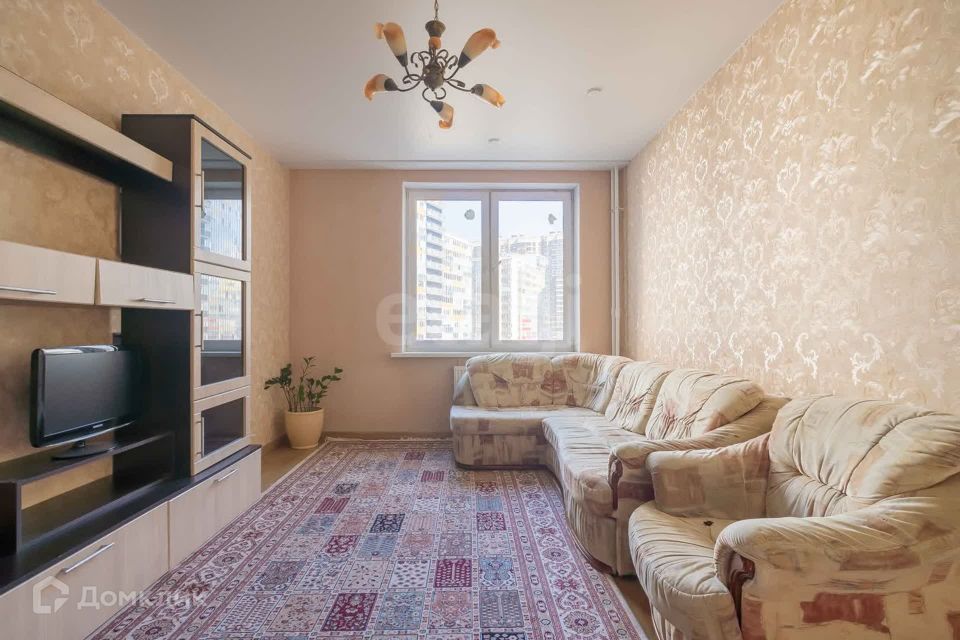Продаётся 3-комнатная квартира, 72.6 м²