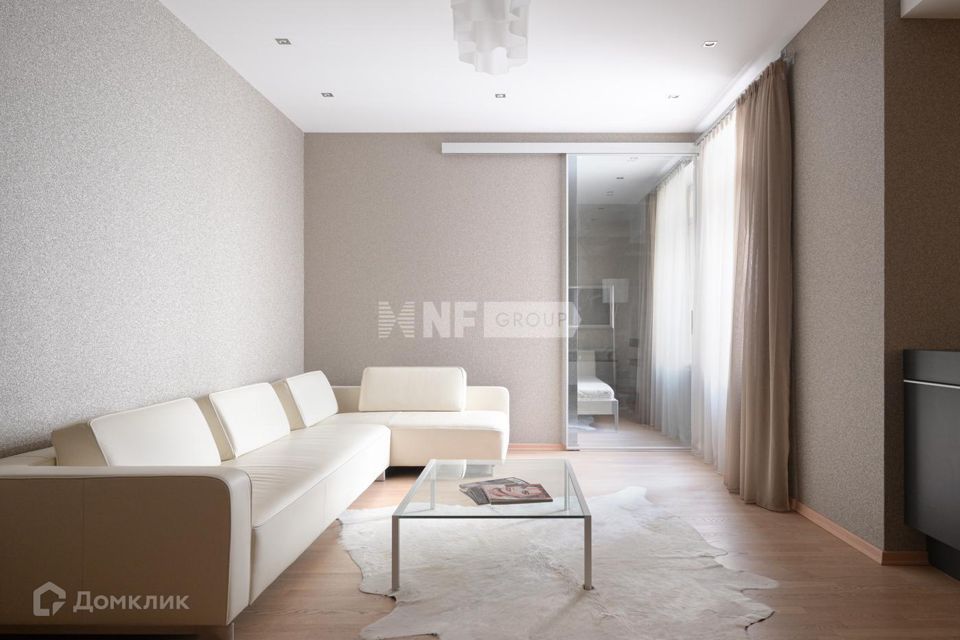 Продаётся 3-комнатная квартира, 107.2 м²