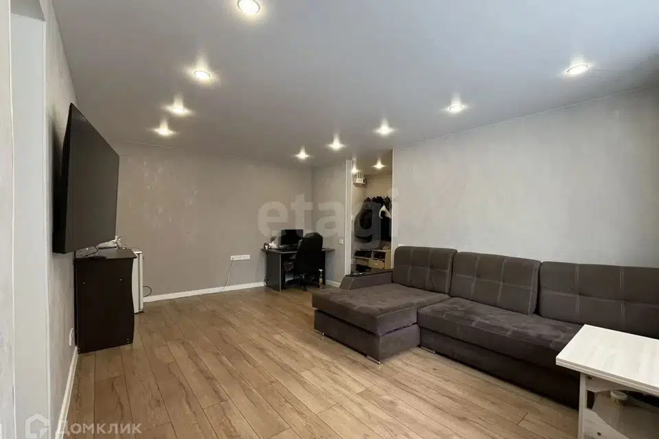 Продаётся 3-комнатная квартира, 61.1 м²