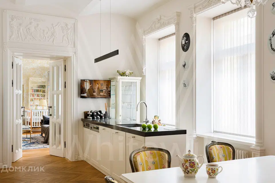 Продаётся 2-комнатная квартира, 106 м²