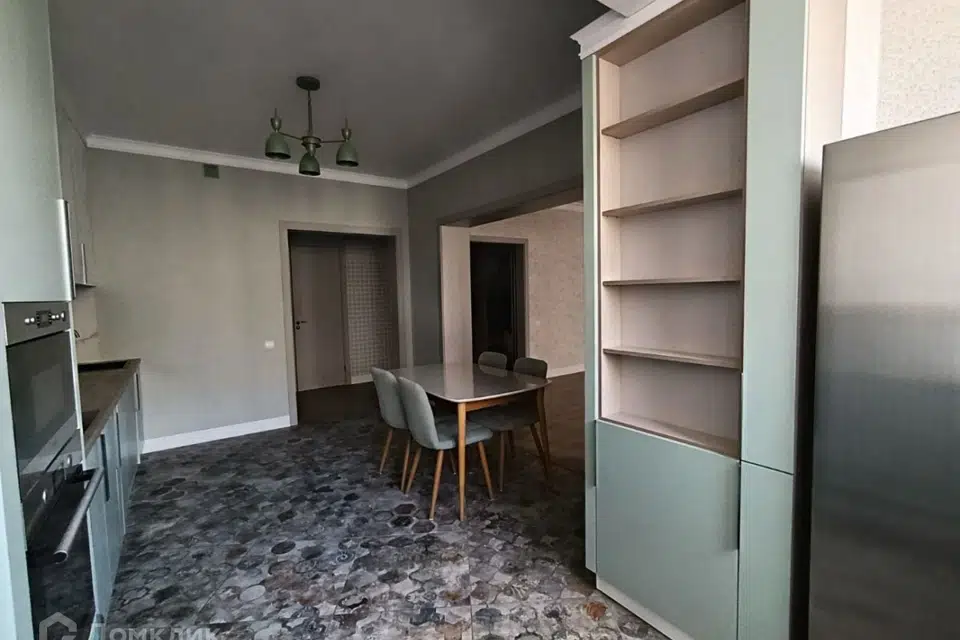 Продаётся 3-комнатная квартира, 99.8 м²