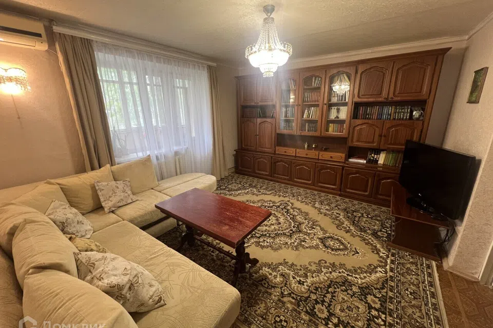 Продаётся 4-комнатная квартира, 87 м²