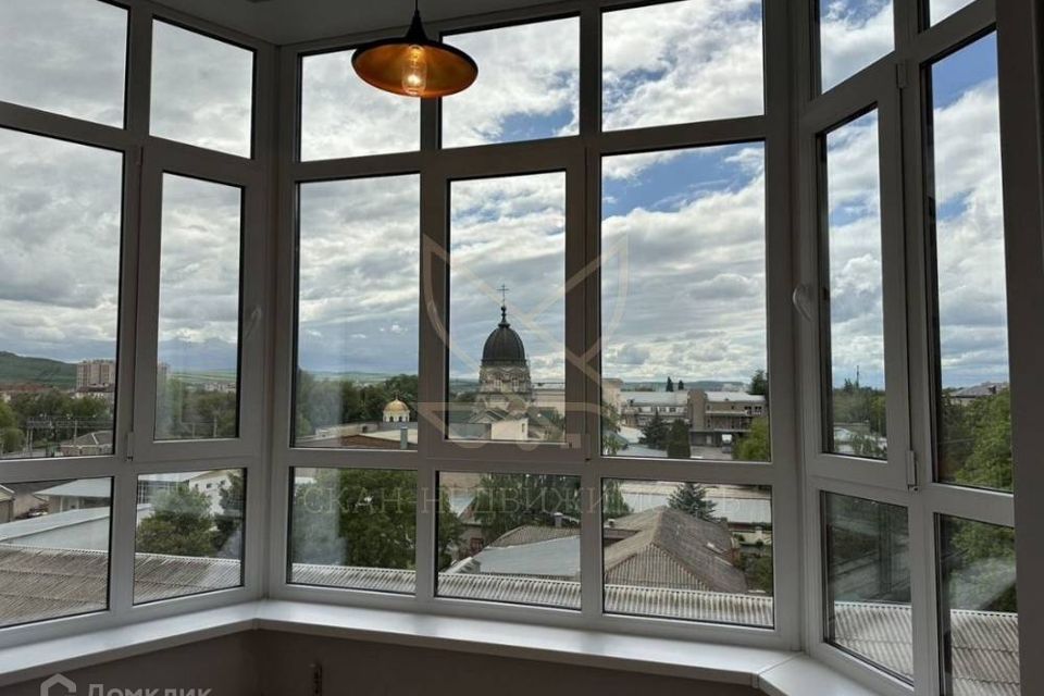 Продаётся 1-комнатная квартира, 52.7 м²