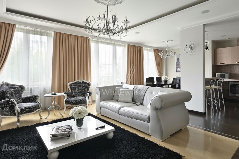 Сдаётся 3-комнатная квартира, 140 м²