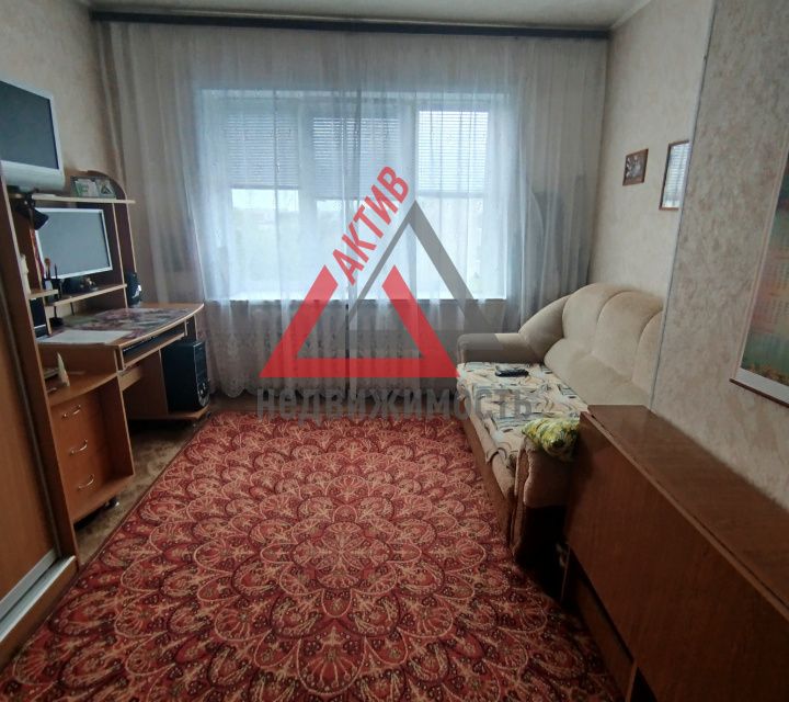 Продаётся 4-комнатная квартира, 59.3 м²