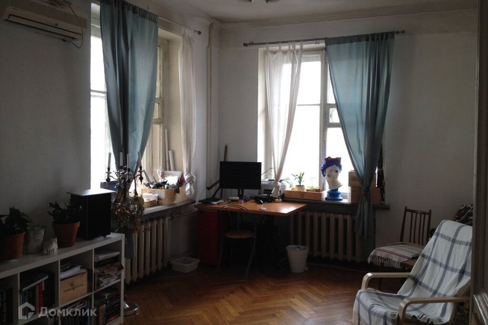 Продаётся 2-комнатная квартира, 57 м²