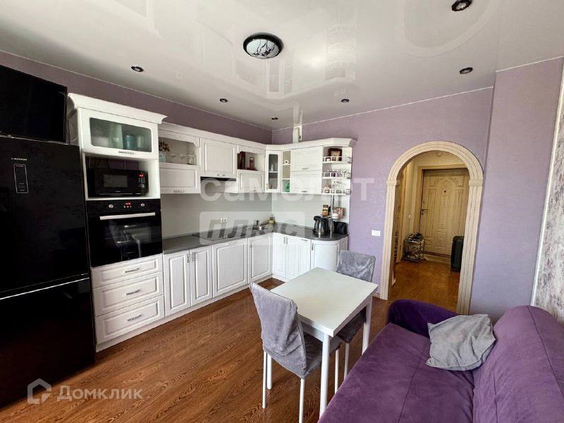 Продаётся 1-комнатная квартира, 42.7 м²