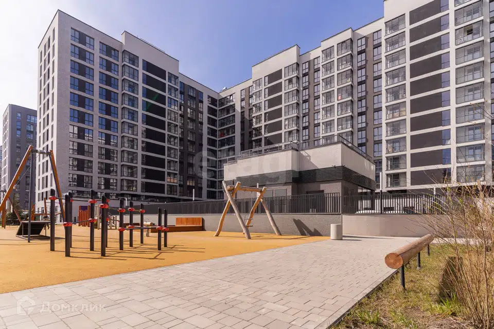 Продаётся 1-комнатная квартира, 42.4 м²