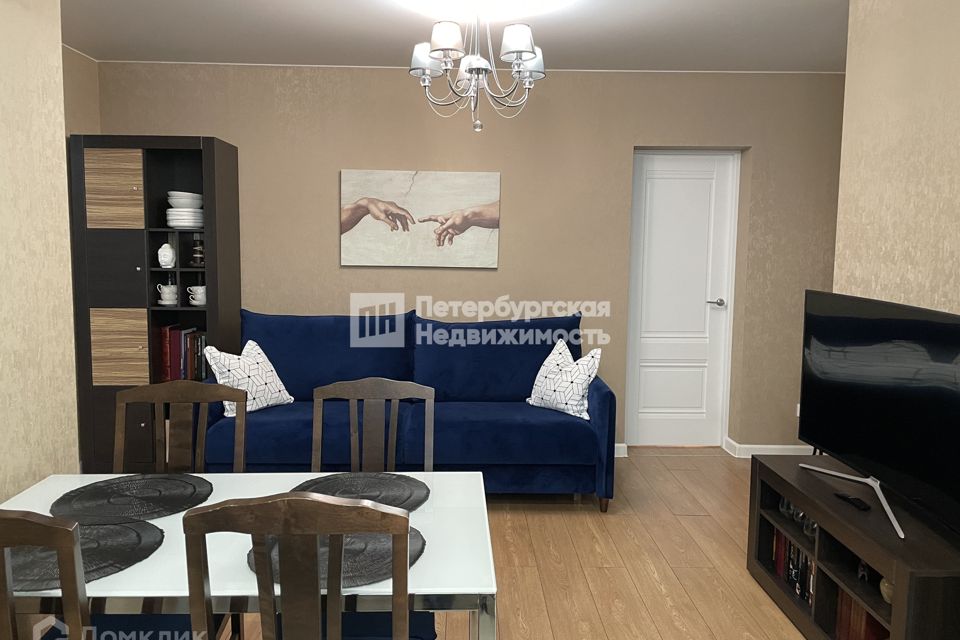 Продаётся 2-комнатная квартира, 70.3 м²