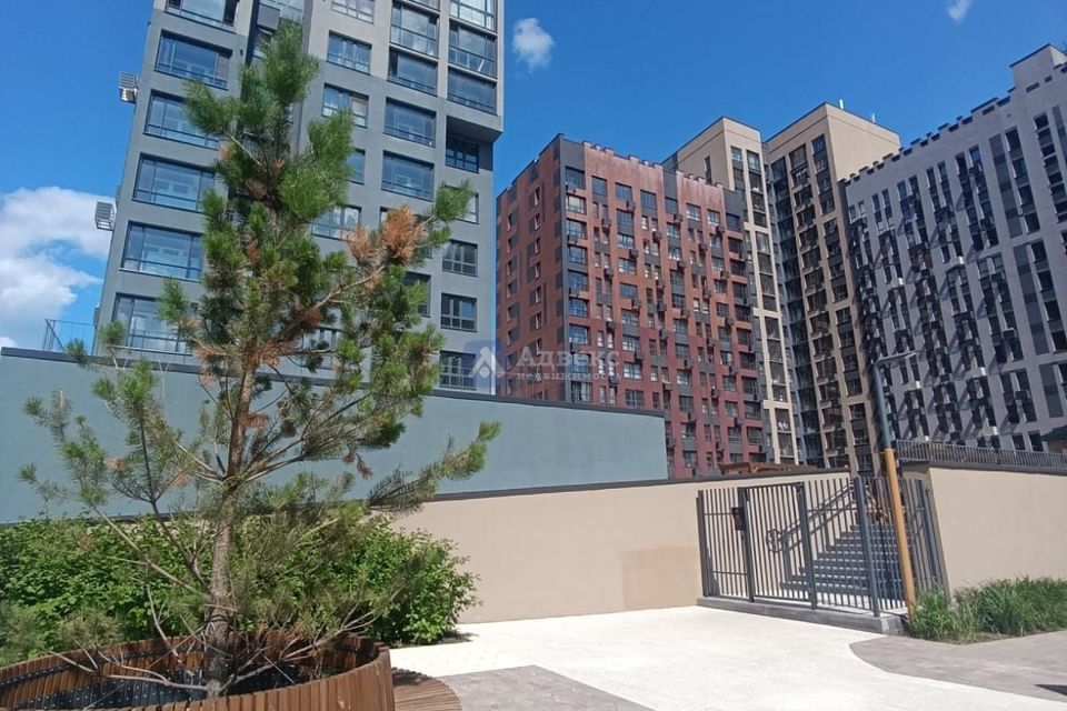 Продаётся 3-комнатная квартира, 82.4 м²