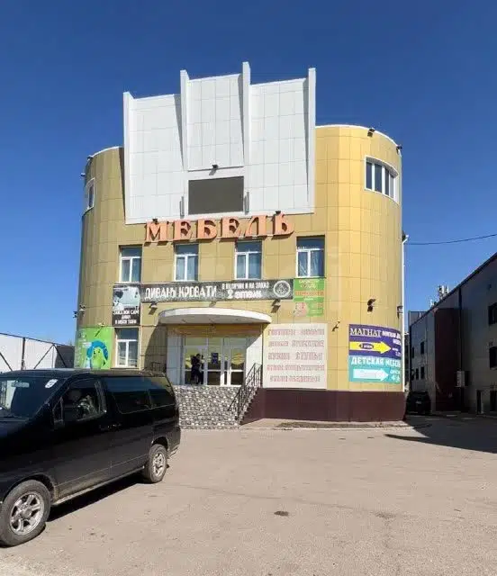 Сдаётся торговое помещение, 600 м²