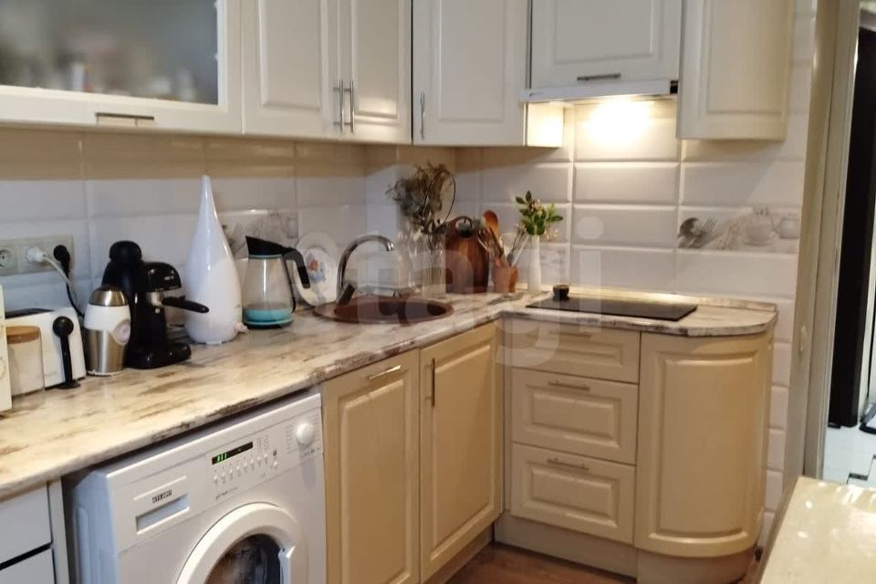 Продаётся 1-комнатная квартира, 41 м²