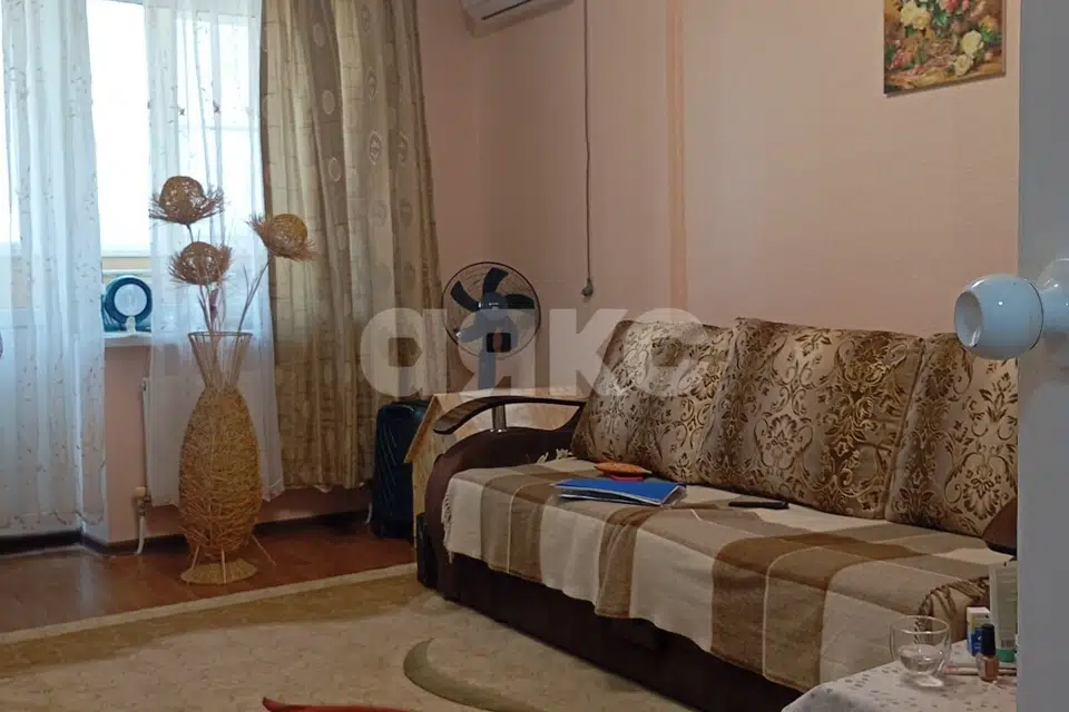 Продаётся 1-комнатная квартира, 46 м²