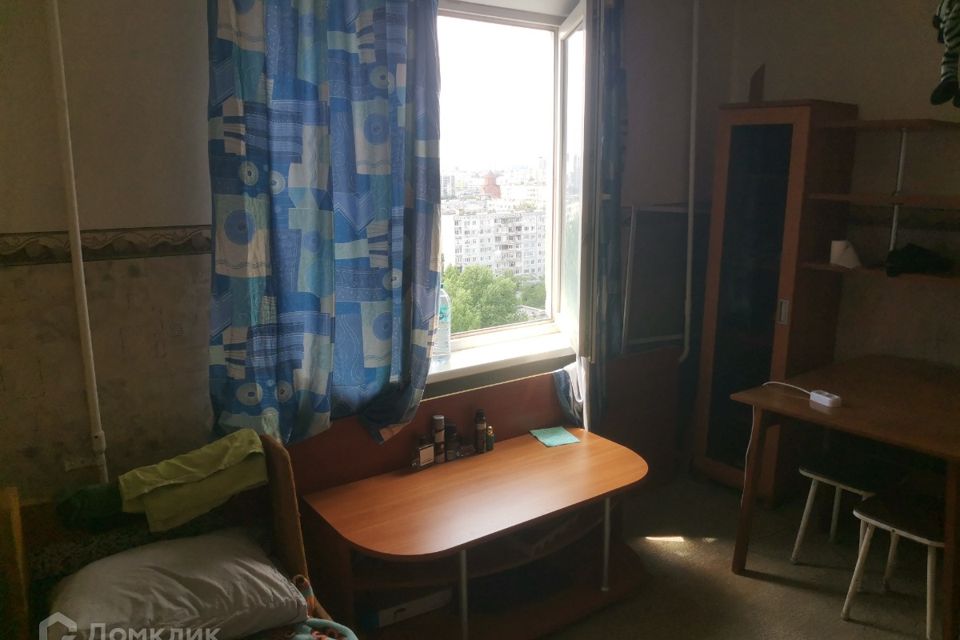 Продаётся комната в 4-комн. квартире, 12 м²
