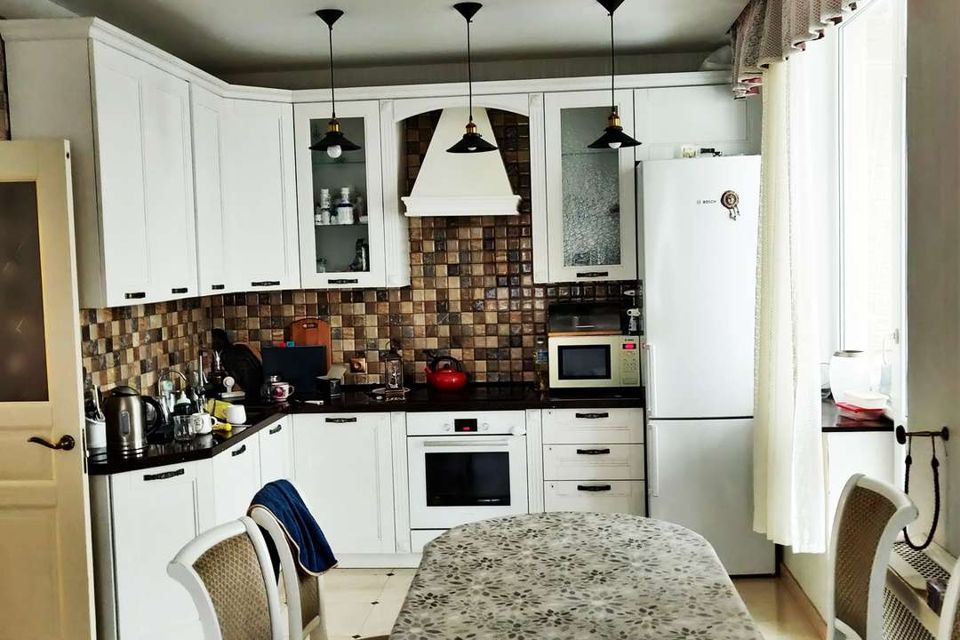 Продаётся 3-комнатная квартира, 72 м²