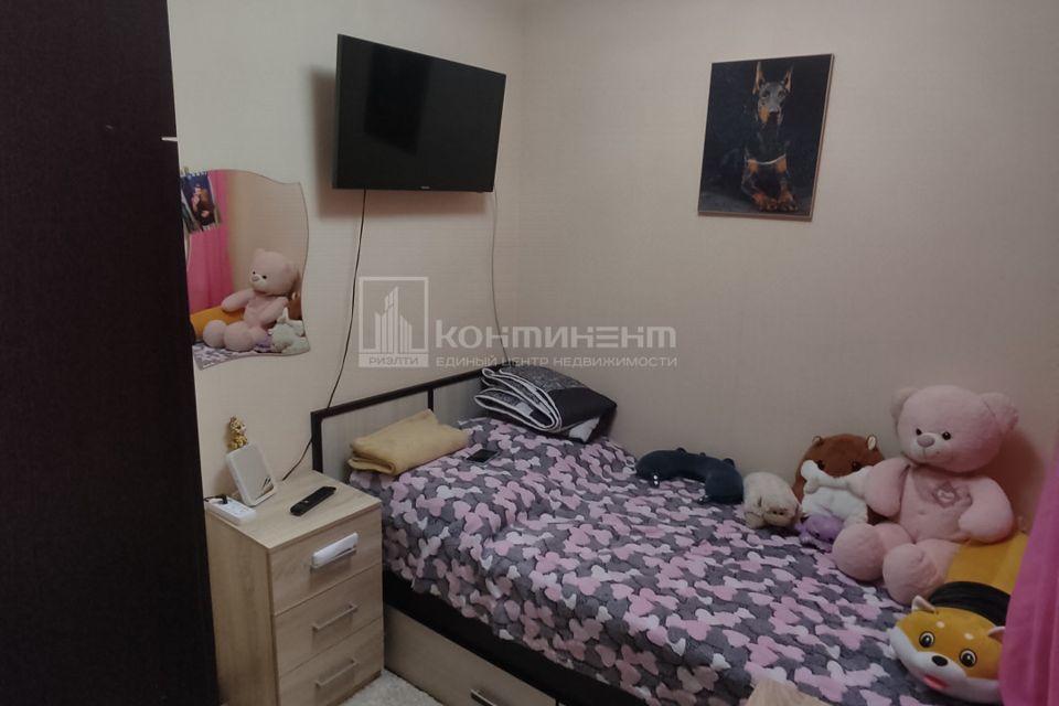 Продаётся 3-комнатная квартира, 44 м²