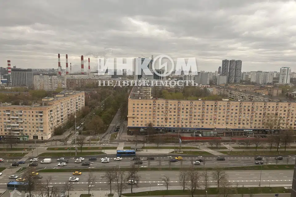 Продаётся 4-комнатная квартира, 152.3 м²