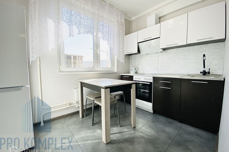 Продаётся 1-комнатная квартира, 36.5 м²