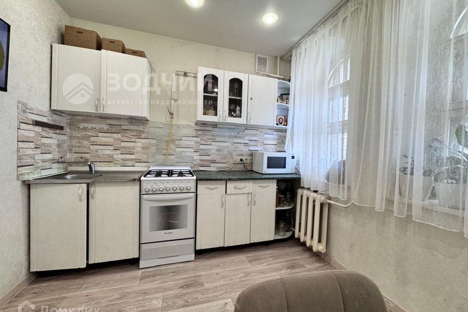 Продаётся 1-комнатная квартира, 38 м²