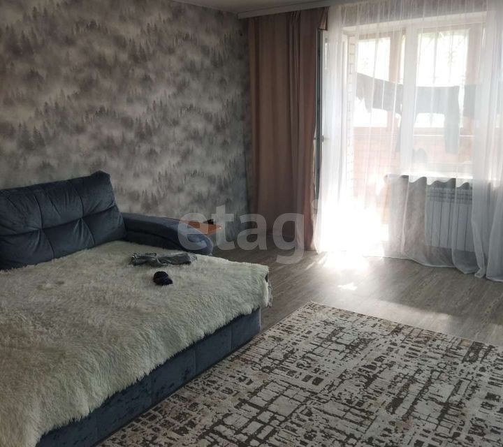 Продаётся 3-комнатная квартира, 92 м²