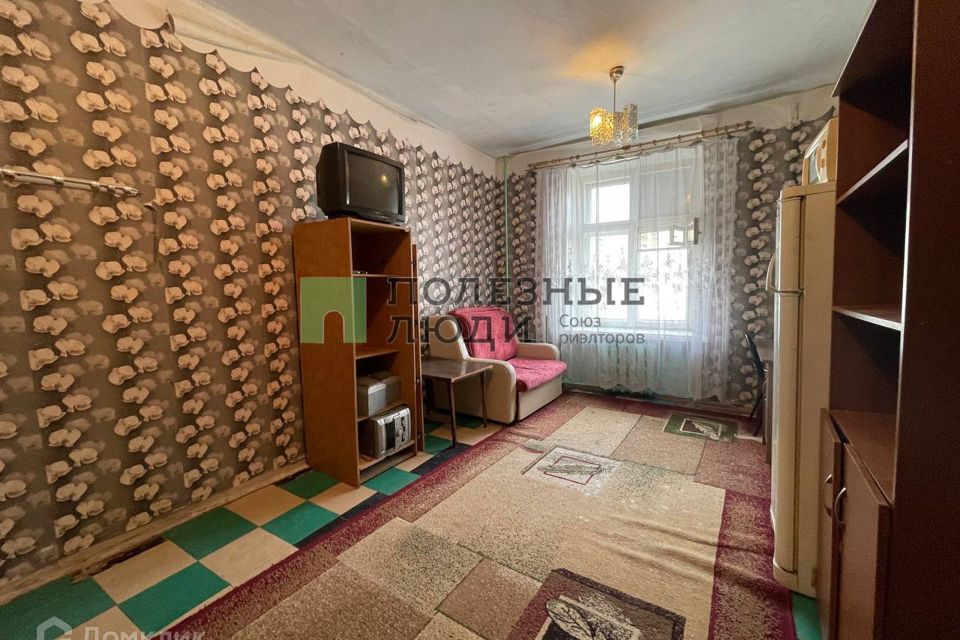 Продаётся комната в 20-комн. квартире, 18.4 м²