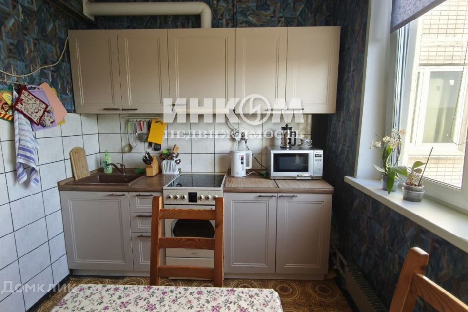 Продаётся 3-комнатная квартира, 63.8 м²