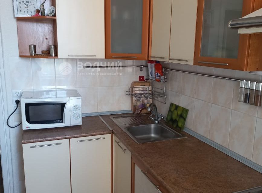 Продаётся 3-комнатная квартира, 70.6 м²
