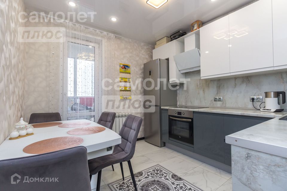 Продаётся 2-комнатная квартира, 56.2 м²