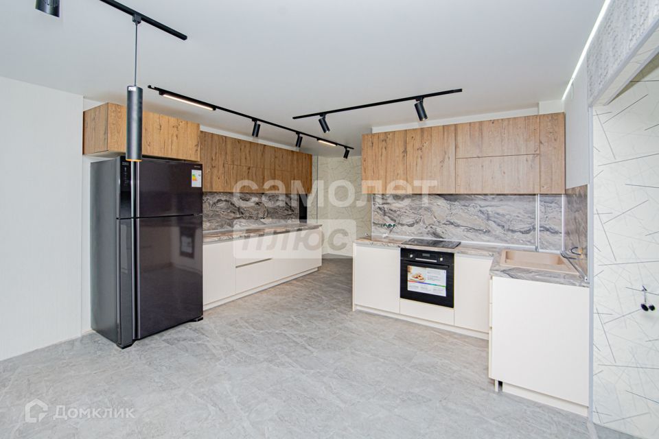 Продаётся 5-комнатная квартира, 106 м²