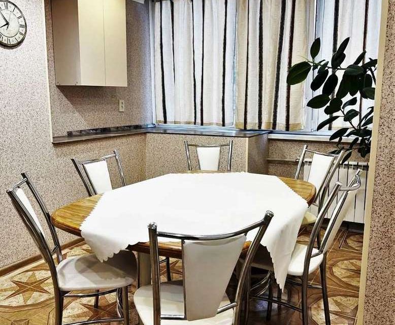 Продаётся 3-комнатная квартира, 68.5 м²