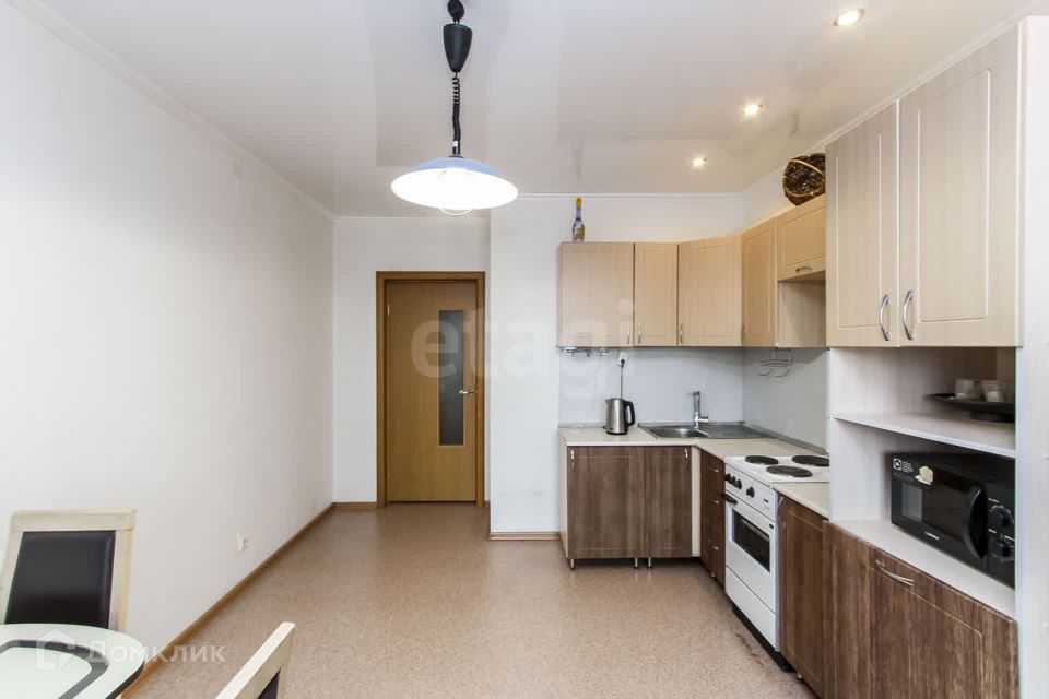Продаётся 1-комнатная квартира, 41.7 м²
