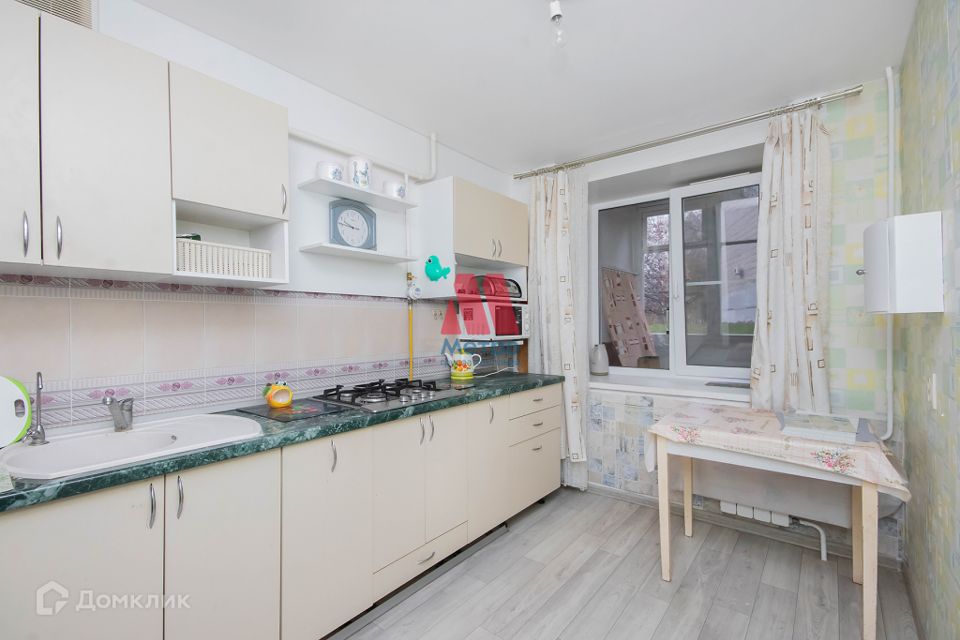 Продаётся 3-комнатная квартира, 60.1 м²