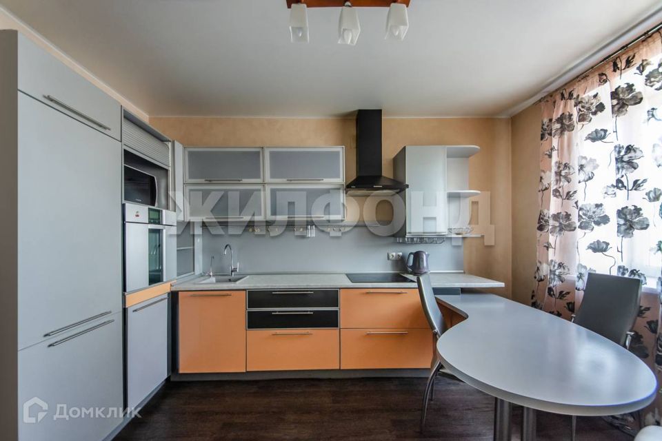 Продаётся 2-комнатная квартира, 63 м²