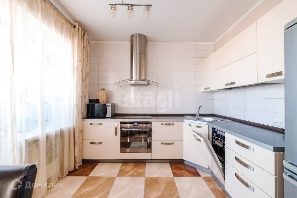Сдаётся 2-комнатная квартира, 66 м²