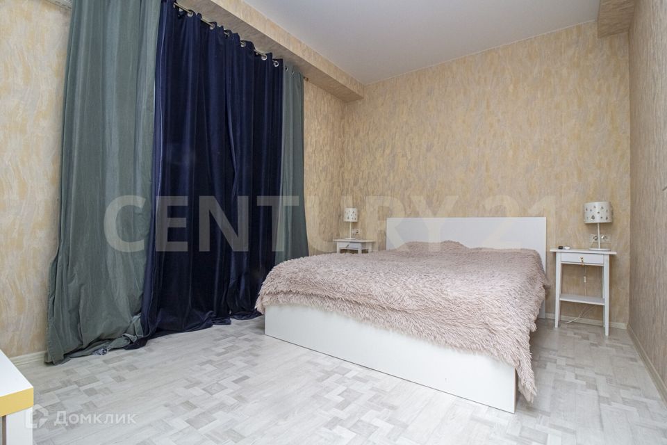 Продаётся 4-комнатная квартира, 151 м²