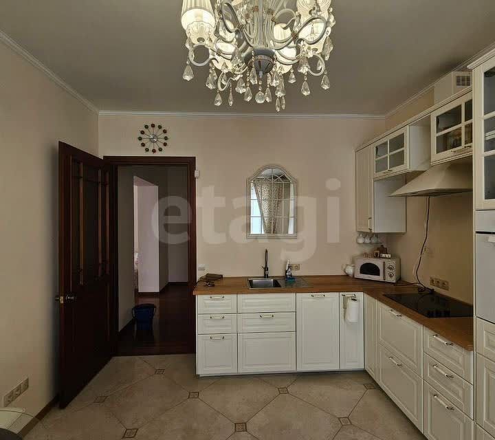 Сдаётся 3-комнатная квартира, 116 м²