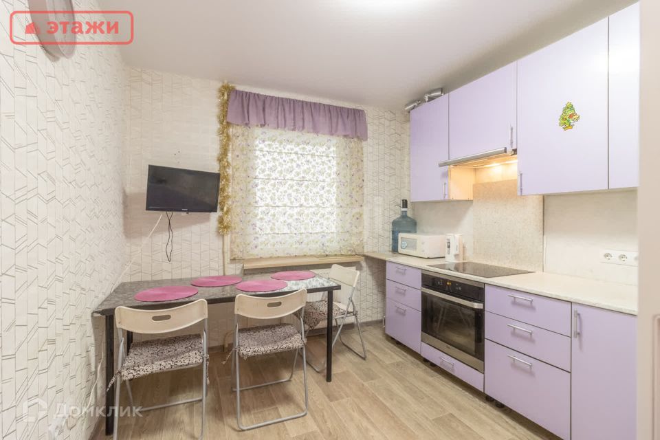 Продаётся 4-комнатная квартира, 71.3 м²