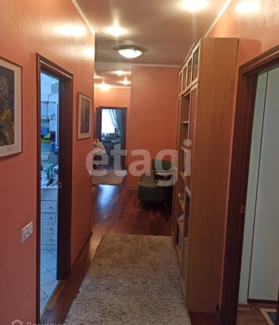 Продаётся 4-комнатная квартира, 141 м²
