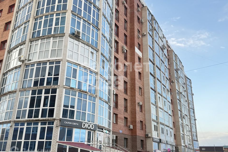 Продаётся 2-комнатная квартира, 61.6 м²