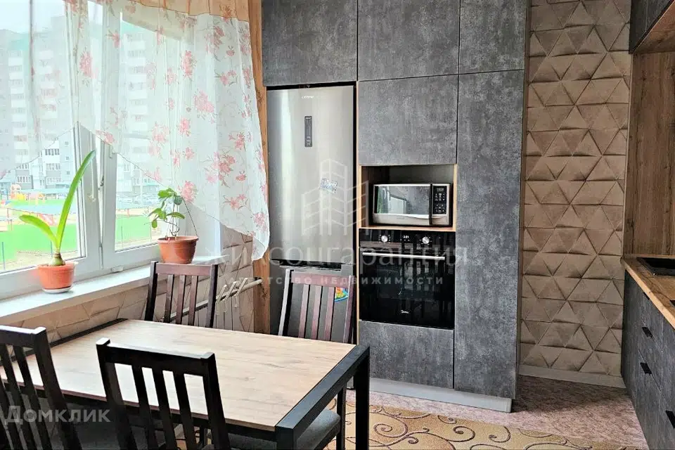 Продаётся 3-комнатная квартира, 81.1 м²