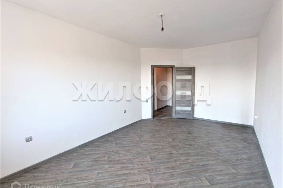 Продаётся 1-комнатная квартира, 43.9 м²
