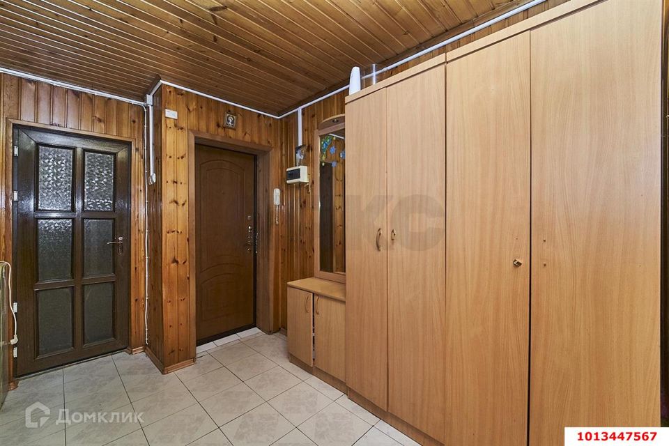 Продаётся 4-комнатная квартира, 80 м²