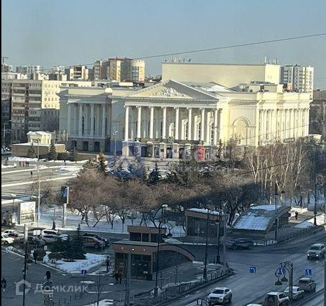 Продаётся 4-комнатная квартира, 150 м²