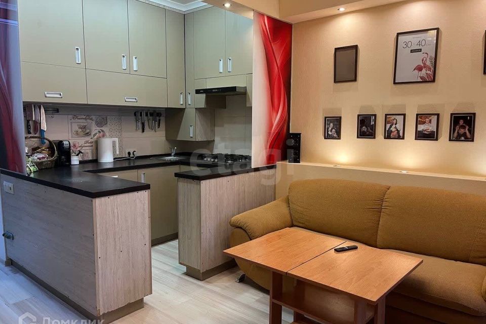 Продаётся 1-комнатная квартира, 38 м²