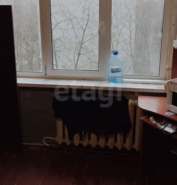 Продаётся комната в 5-комн. квартире, 12.6 м²