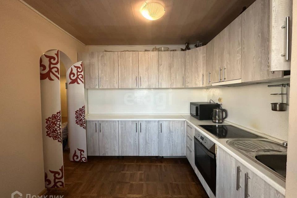 Продаётся 3-комнатная квартира, 63.6 м²