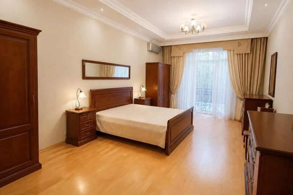 Продаётся 4-этажный дом, 830 м²