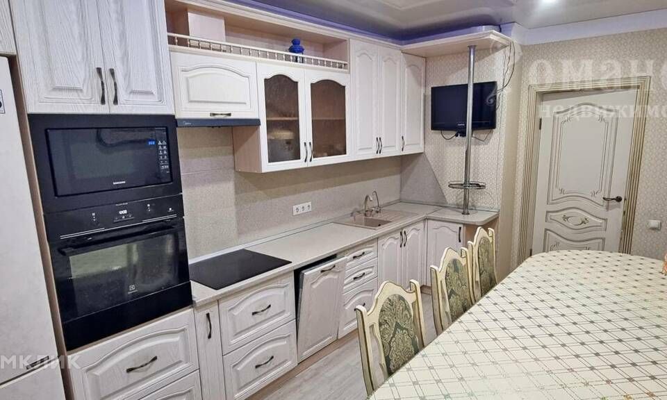 Сдаётся 3-комнатная квартира, 79.7 м²